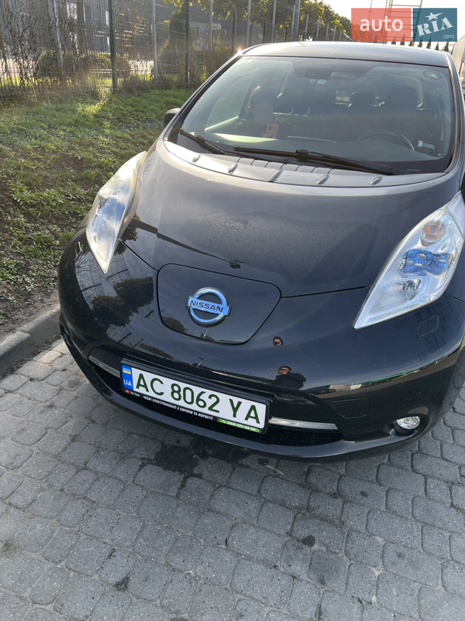 Машина від власника, повністю на ходу, 11 палок батареї. Підігрів всіх сидінь ( передні та задні), підігрів керма. Камери 360 градусів. Шкіряний салон. Дуже комфортна машина для сім?ї з гарним станом батареї. Брав для себе, але змінились обставини, тому продаю. Всі деталі по телефону