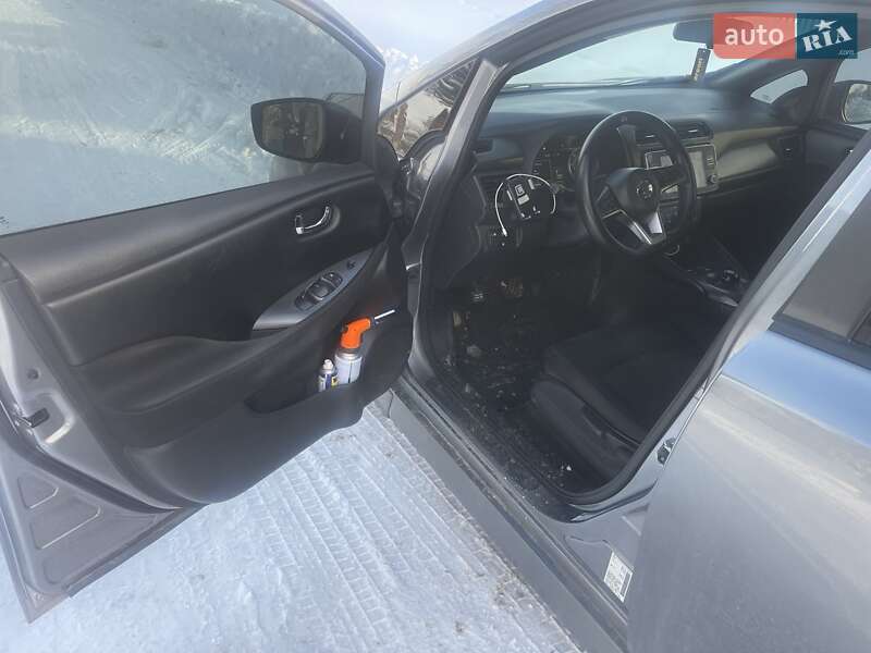 Хэтчбек Nissan Leaf 2021 в Тернополе