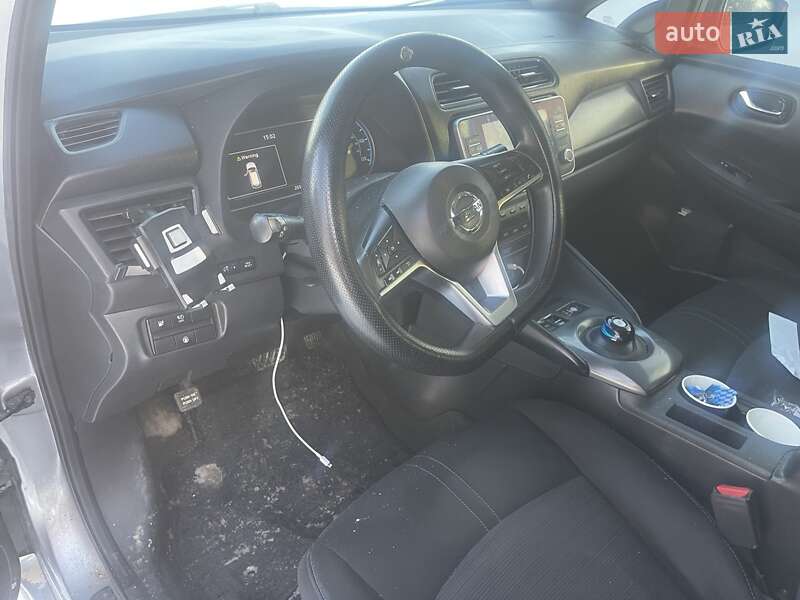 Хэтчбек Nissan Leaf 2021 в Тернополе