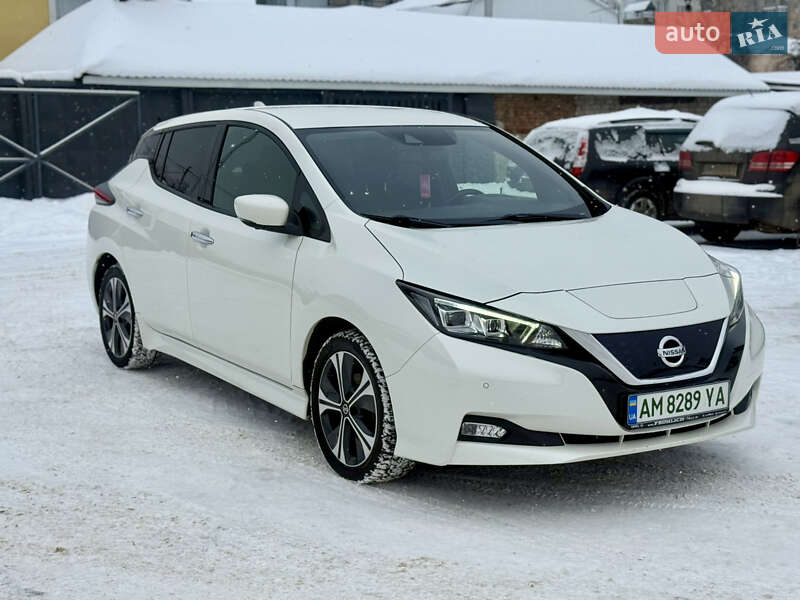 Хэтчбек Nissan Leaf 2021 в Житомире