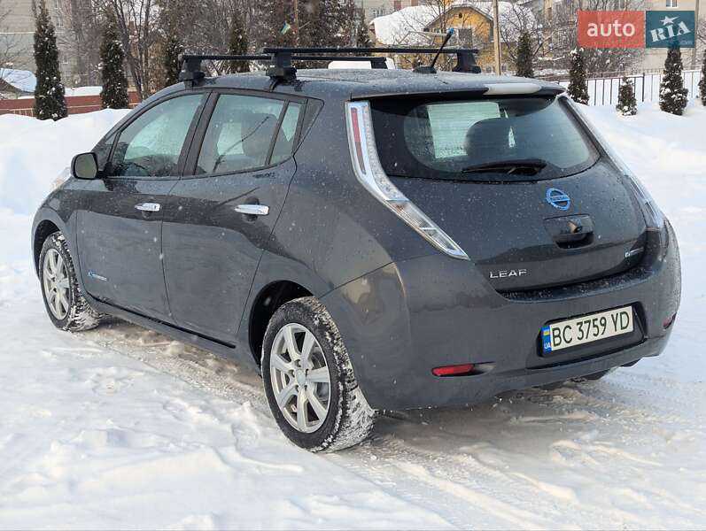 Хэтчбек Nissan Leaf 2013 в Дрогобыче