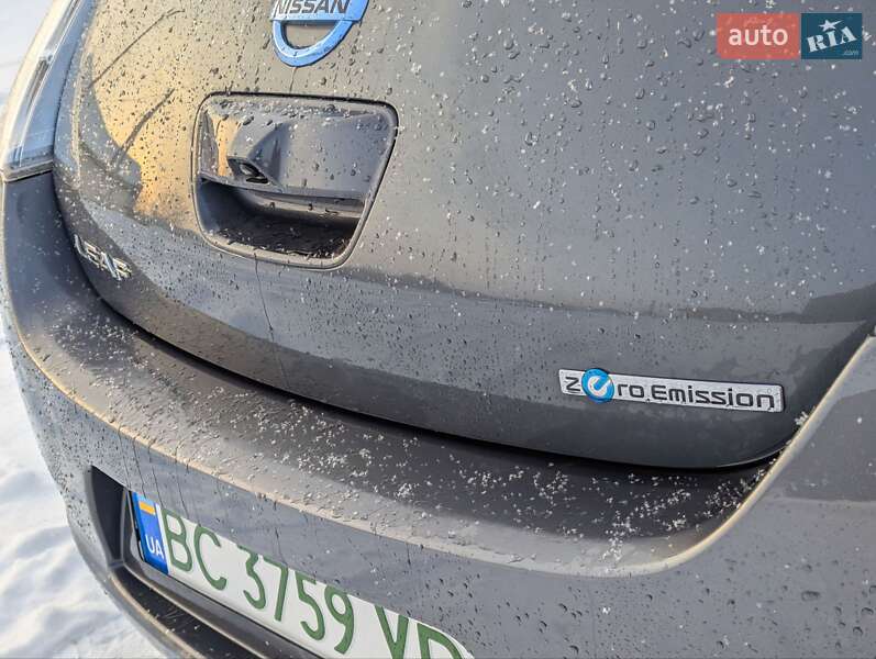 Хэтчбек Nissan Leaf 2013 в Дрогобыче