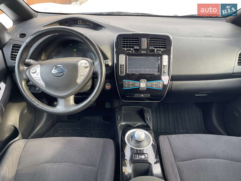 Хэтчбек Nissan Leaf 2016 в Тернополе