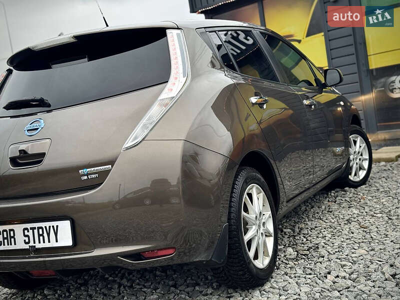 Хэтчбек Nissan Leaf 2016 в Стрые