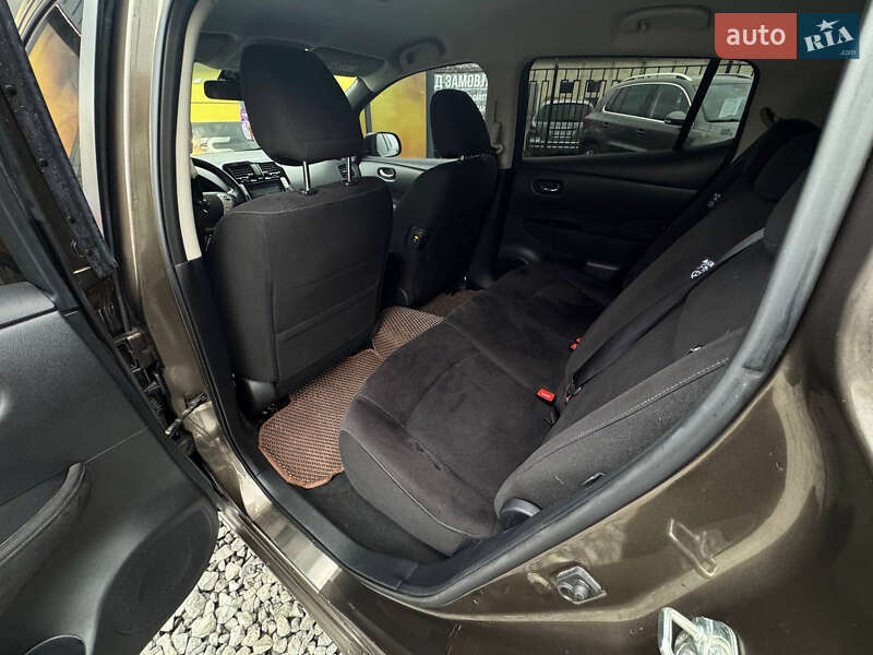 Хэтчбек Nissan Leaf 2016 в Стрые