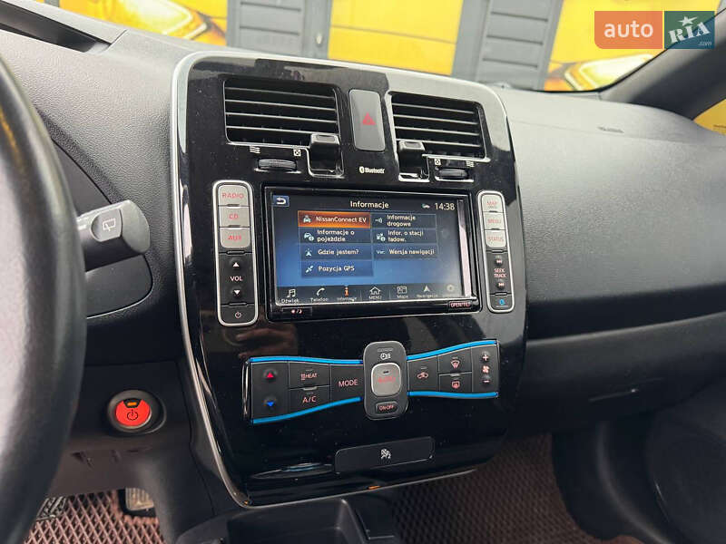Хэтчбек Nissan Leaf 2016 в Стрые