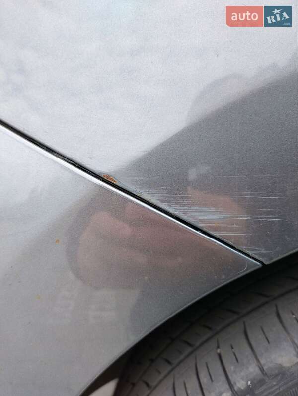 Хэтчбек Nissan Leaf 2013 в Ивано-Франковске фото 12 Хэтчбек Nissan Leaf 2013 в Ивано-Франковске