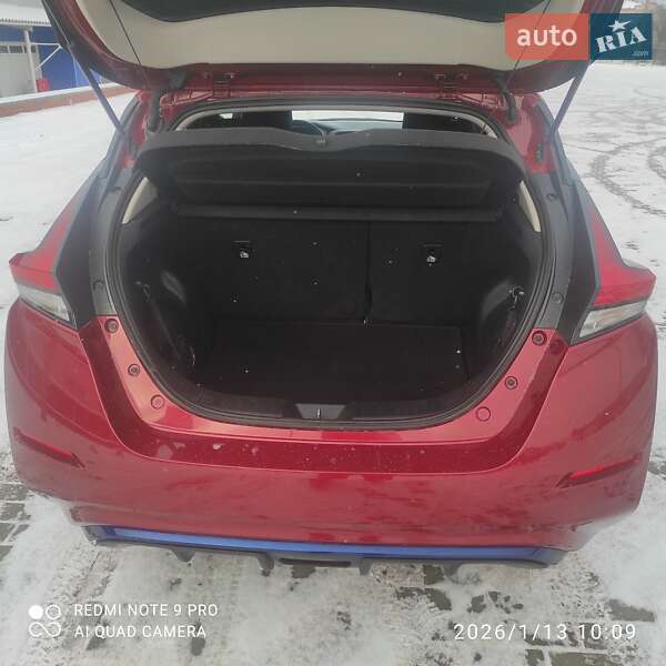 Хэтчбек Nissan Leaf 2021 в Ромнах