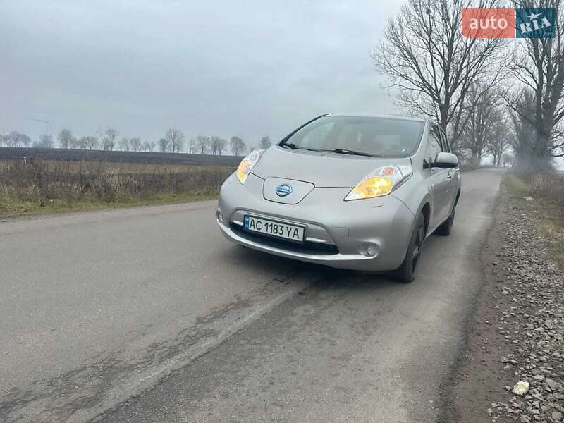 Хэтчбек Nissan Leaf 2014 в Владимире