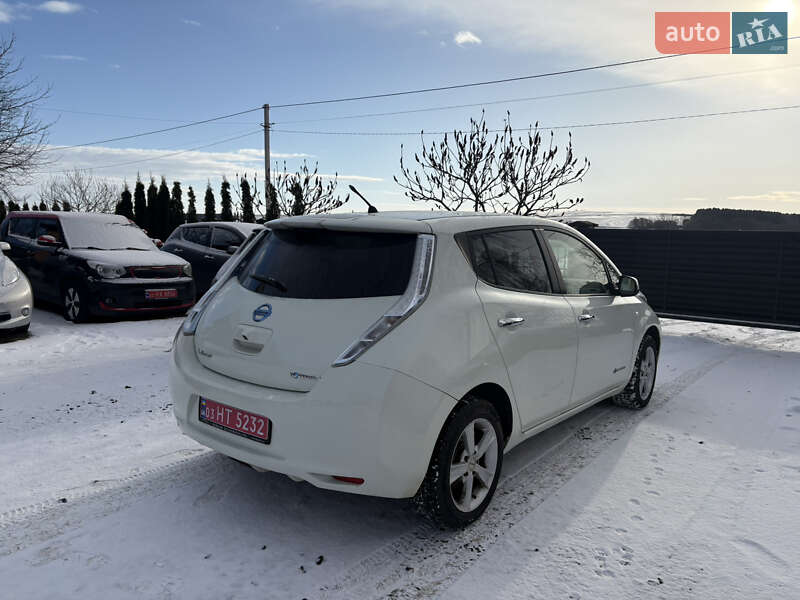 Хэтчбек Nissan Leaf 2012 в Луцке