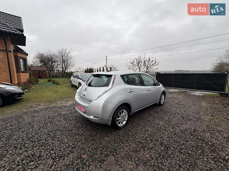 Хэтчбек Nissan Leaf 2013 в Луцке