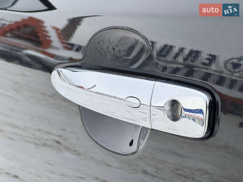 Хэтчбек Nissan Leaf 2016 в Львове фото 12 Хэтчбек Nissan Leaf 2016 в Львове