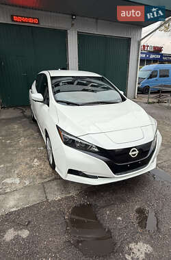 Хэтчбек Nissan Leaf 2024 в Черкассах