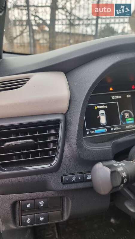 Хэтчбек Nissan Leaf 2020 в Одессе