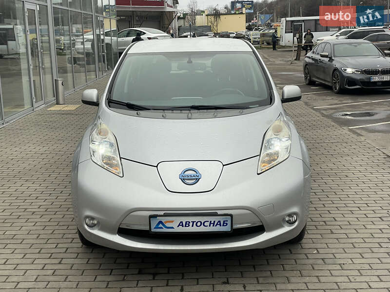 Хэтчбек Nissan Leaf 2013 в Полтаве