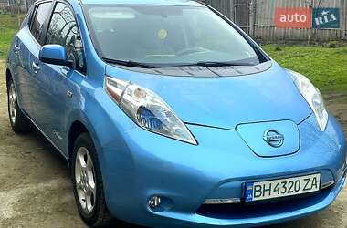 Хетчбек Nissan Leaf 2012 в Балті