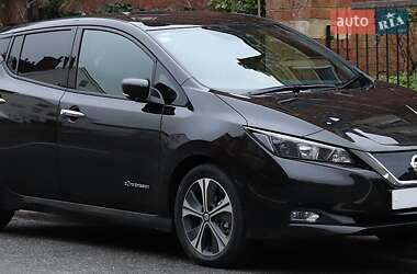 Хэтчбек Nissan Leaf 2022 в Дрогобыче