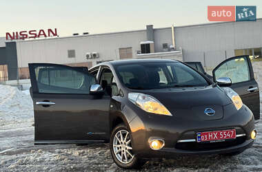 Хэтчбек Nissan Leaf 2016 в Львове