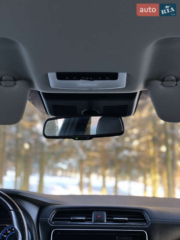 Хэтчбек Nissan Leaf 2018 в Бурштыне