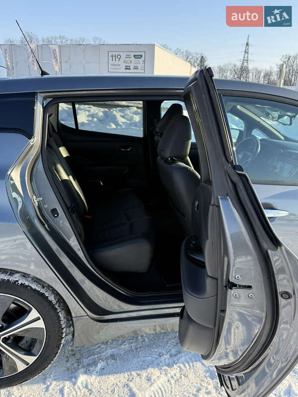 Хэтчбек Nissan Leaf 2019 в Луцке