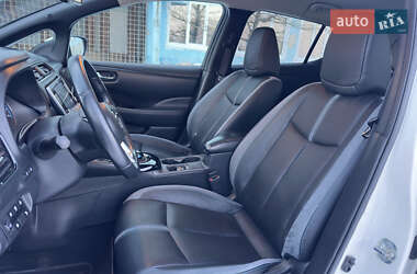 Хетчбек Nissan Leaf 2019 в Дніпрі