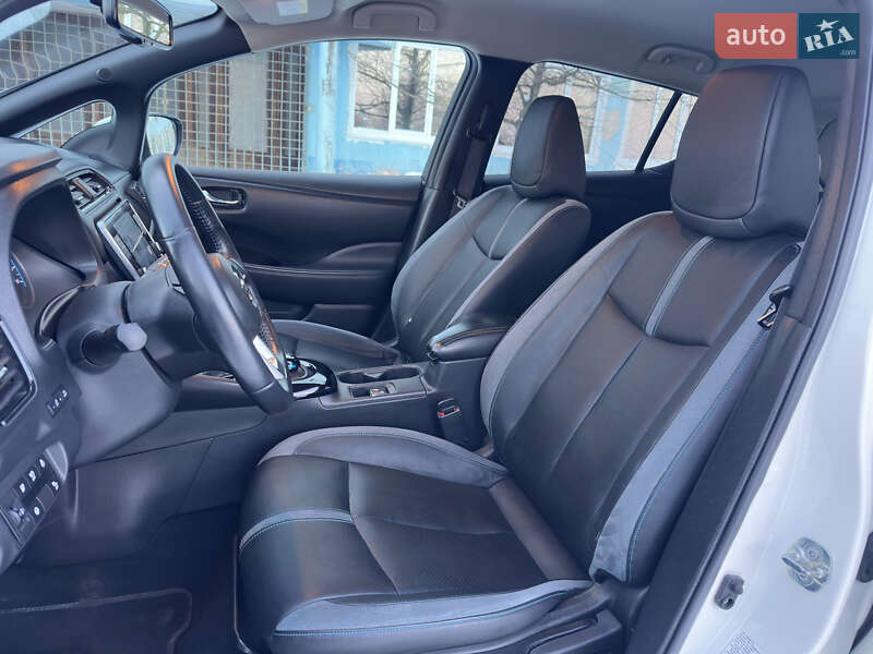 Хэтчбек Nissan Leaf 2019 в Днепре фото Хэтчбек Nissan Leaf 2019 в Днепре