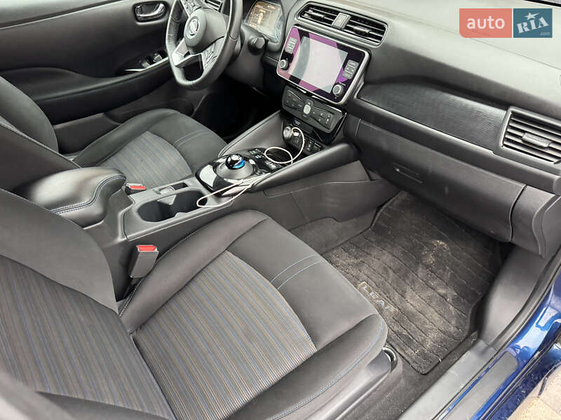 Хэтчбек Nissan Leaf 2021 в Глевахе