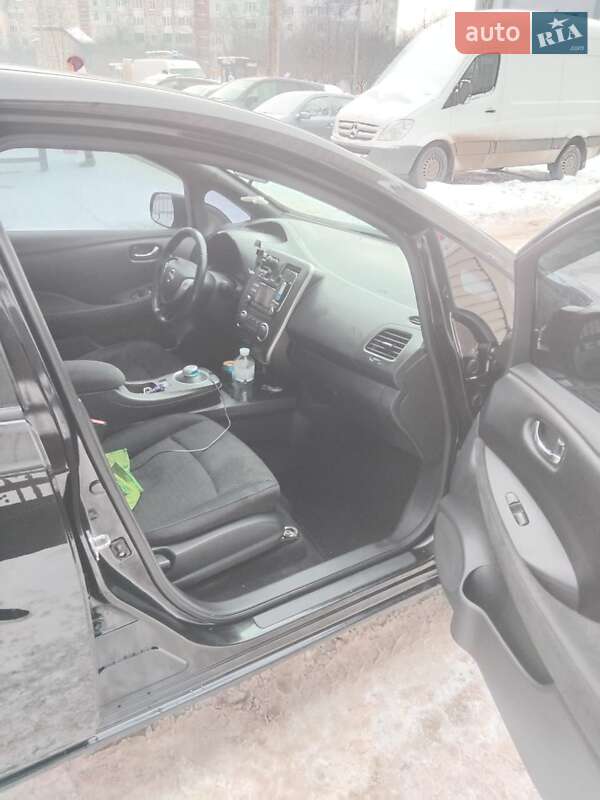 Хэтчбек Nissan Leaf 2013 в Ивано-Франковске