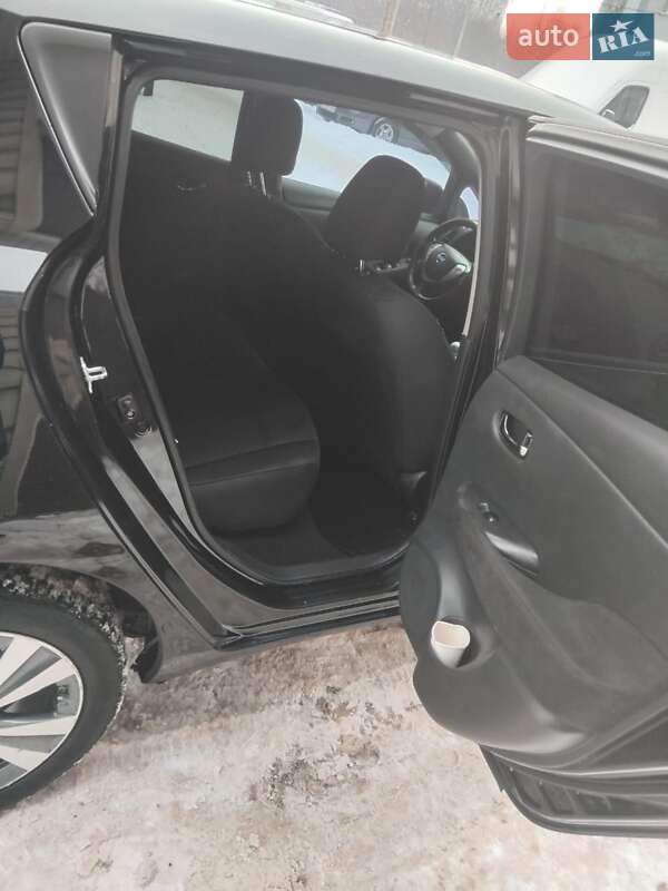 Хэтчбек Nissan Leaf 2013 в Ивано-Франковске