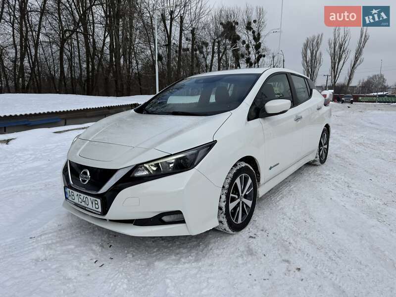 2020 Nissan Leaf, VIN SJNFAAZE1U0087004:plate — фото 1 (autoria)
