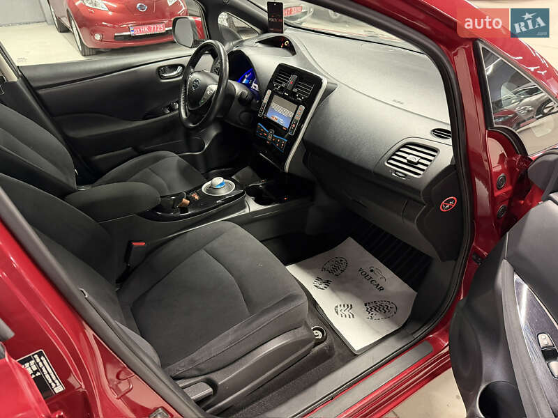 Хэтчбек Nissan Leaf 2017 в Владимире фото 10 Хэтчбек Nissan Leaf 2017 в Владимире
