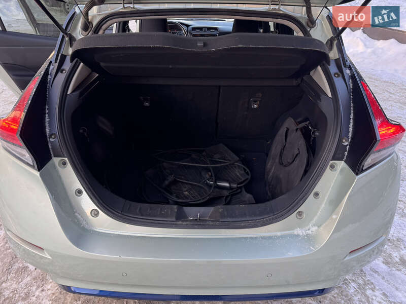 Хэтчбек Nissan Leaf 2018 в Ровно