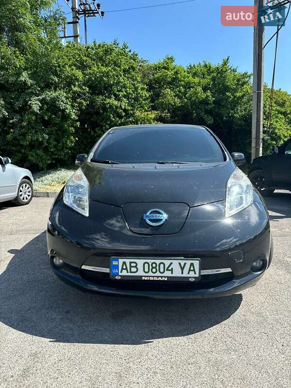 Хетчбек Nissan Leaf 2013 в Вінниці