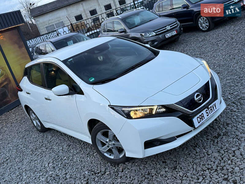 Хэтчбек Nissan Leaf 2021 в Стрые