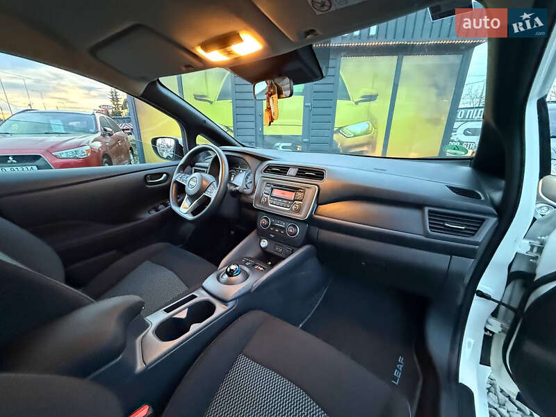 Хэтчбек Nissan Leaf 2021 в Стрые