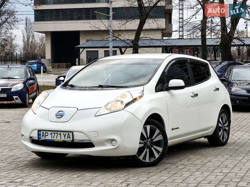 Хэтчбек Nissan Leaf 2016 в Днепре фото 2 Хэтчбек Nissan Leaf 2016 в Днепре