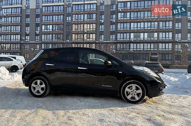 Хетчбек Nissan Leaf 2015 в Житомирі