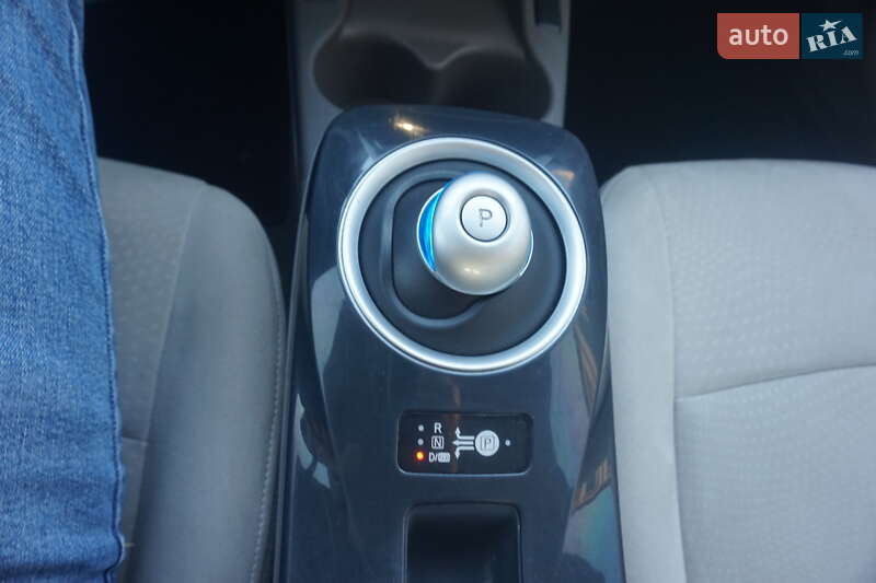 Хэтчбек Nissan Leaf 2011 в Самборе фото 35 Хэтчбек Nissan Leaf 2011 в Самборе