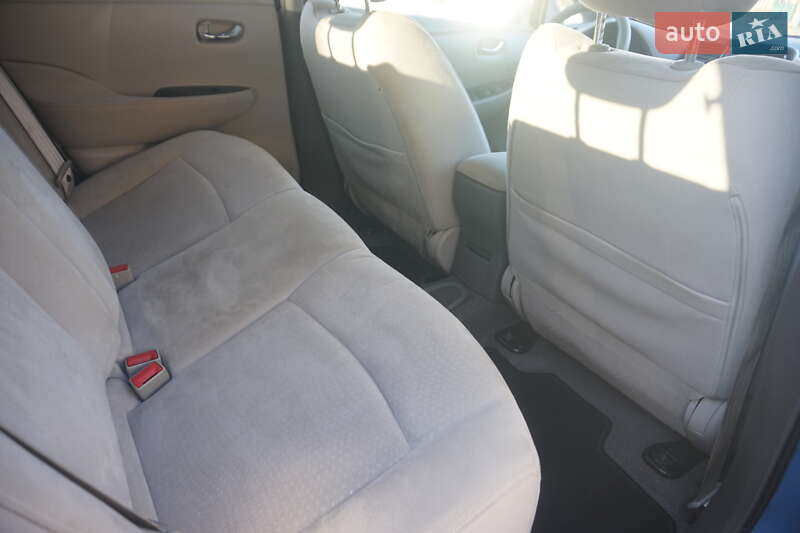 Хэтчбек Nissan Leaf 2011 в Самборе фото 41 Хэтчбек Nissan Leaf 2011 в Самборе
