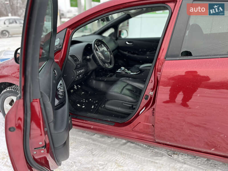 Хэтчбек Nissan Leaf 2016 в Львове фото 14 Хэтчбек Nissan Leaf 2016 в Львове