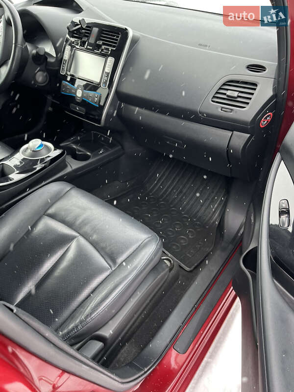 Хэтчбек Nissan Leaf 2016 в Львове фото 28 Хэтчбек Nissan Leaf 2016 в Львове