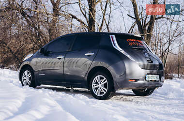 Хетчбек Nissan Leaf 2013 в Івано-Франківську