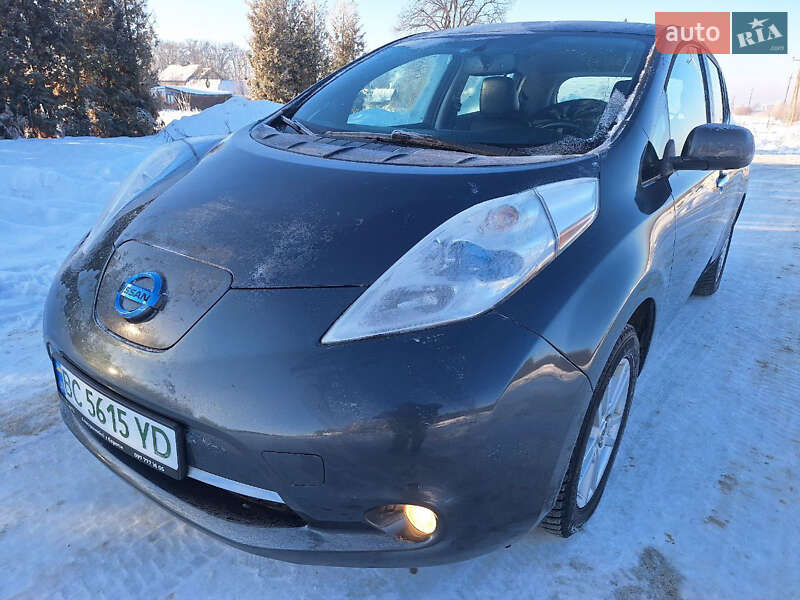 Хетчбек Nissan Leaf 2013 в Городку