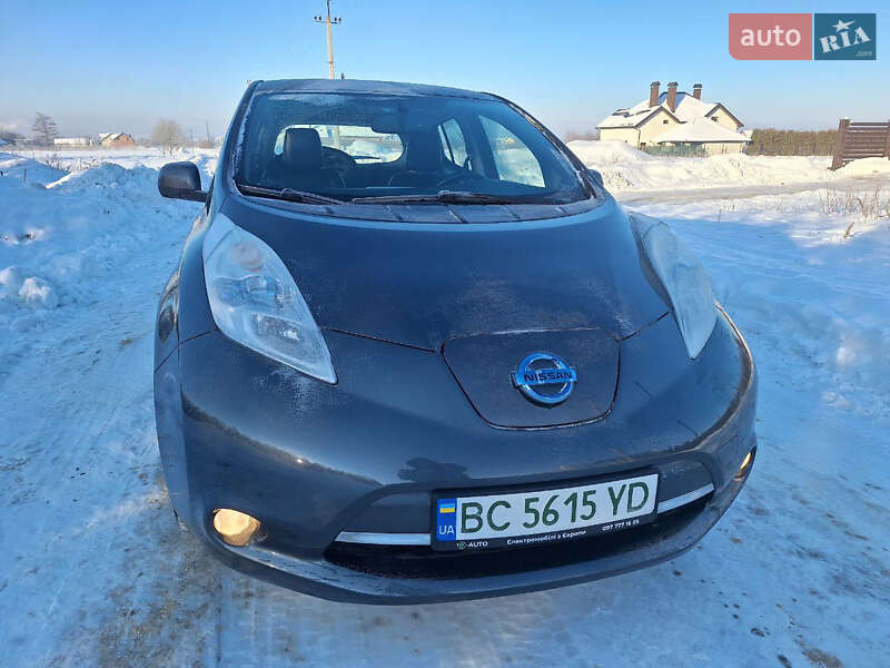 Хетчбек Nissan Leaf 2013 в Городку