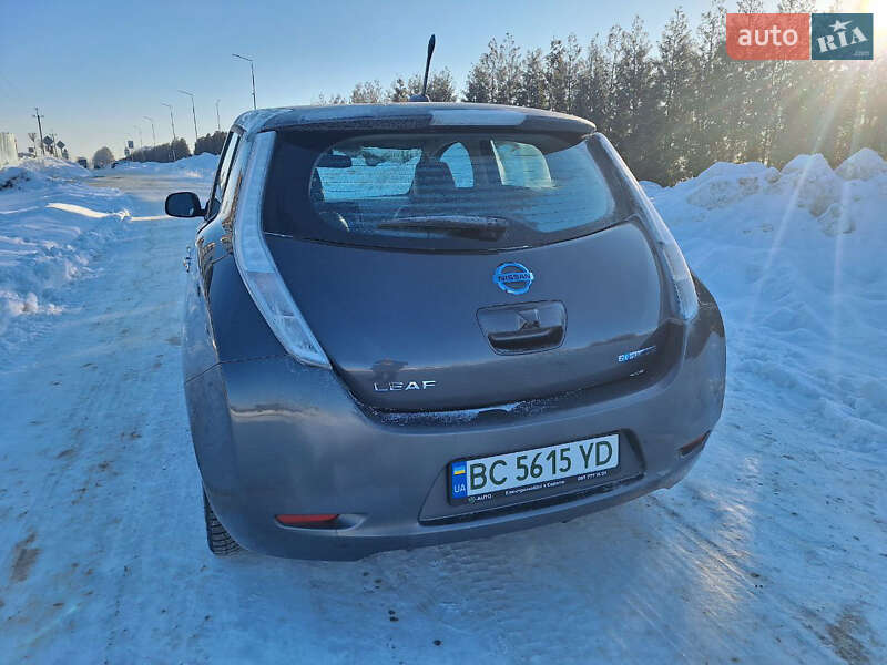 Хетчбек Nissan Leaf 2013 в Городку