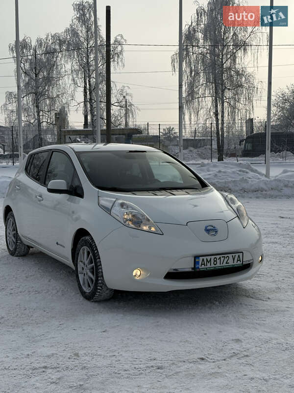 Хэтчбек Nissan Leaf 2014 в Житомире