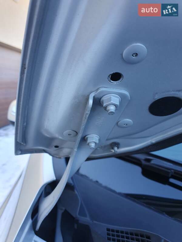 Хэтчбек Nissan Leaf 2013 в Горе фото 43 Хэтчбек Nissan Leaf 2013 в Горе