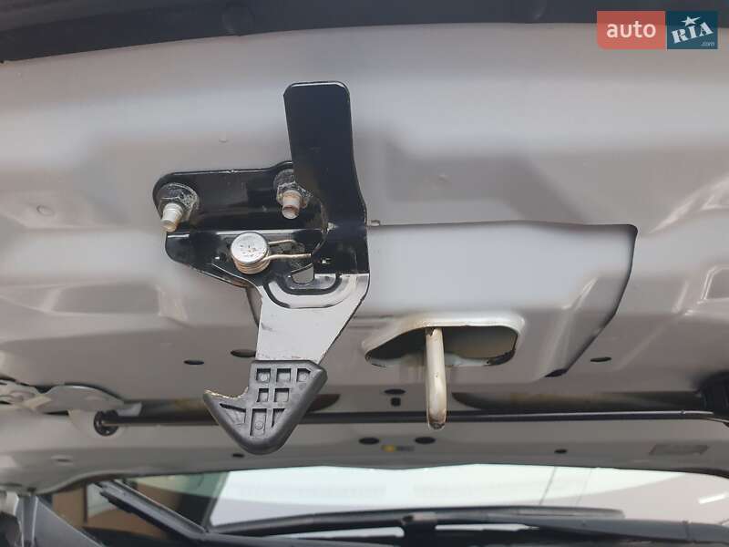 Хэтчбек Nissan Leaf 2013 в Горе фото 45 Хэтчбек Nissan Leaf 2013 в Горе