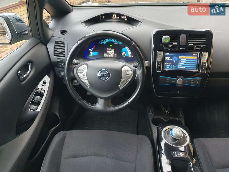 Хэтчбек Nissan Leaf 2013 в Горе фото 84 Хэтчбек Nissan Leaf 2013 в Горе