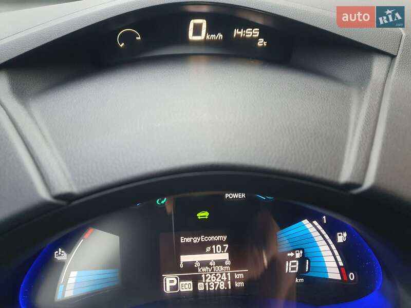 Хэтчбек Nissan Leaf 2013 в Горе фото 109 Хэтчбек Nissan Leaf 2013 в Горе
